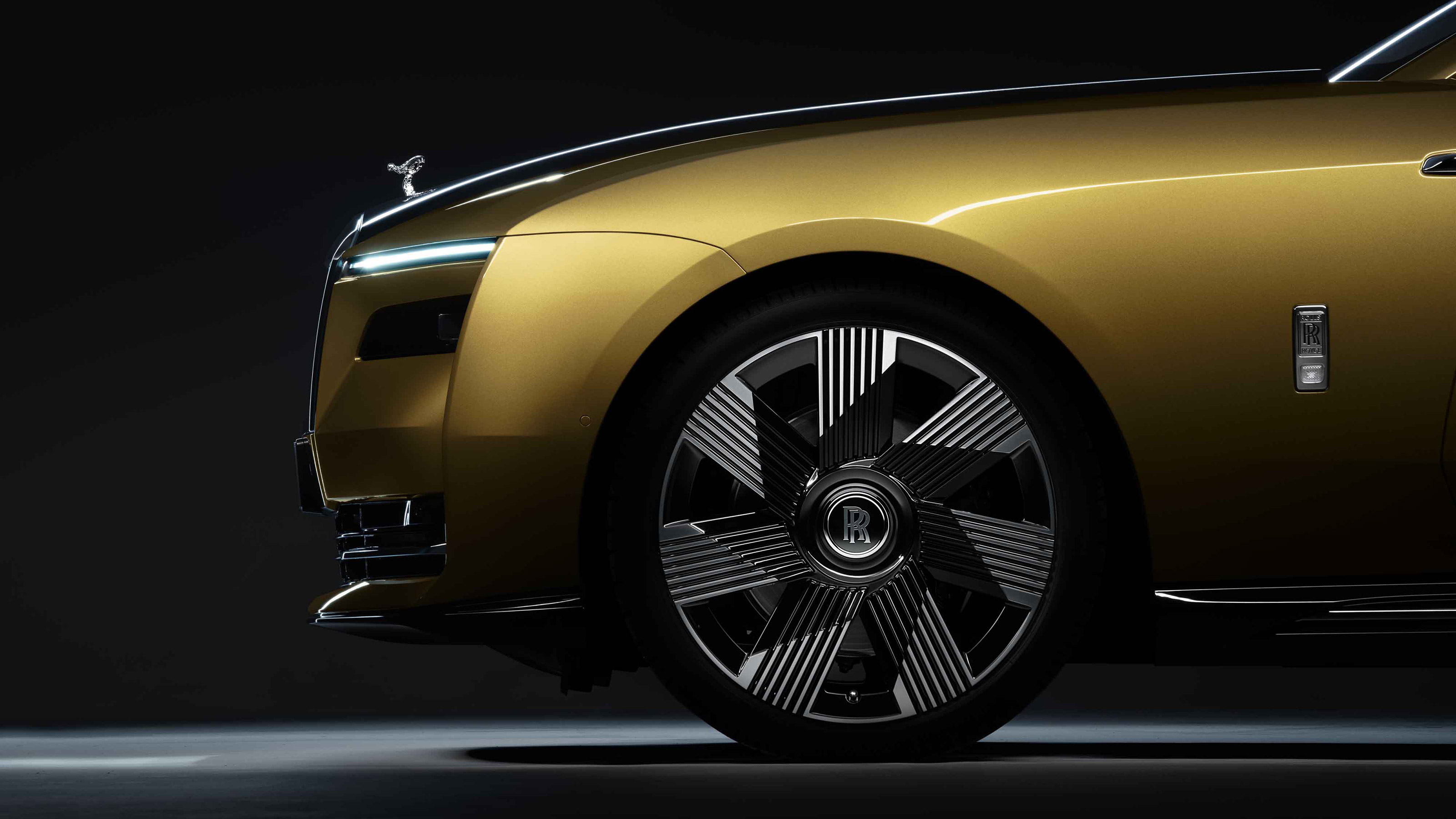 Rolls Royce Spectre revealed