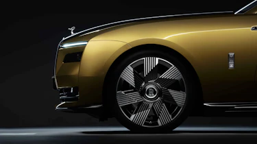Rolls Royce Spectre revealed