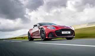 Aston Martin DBS 2022 review – front tracking