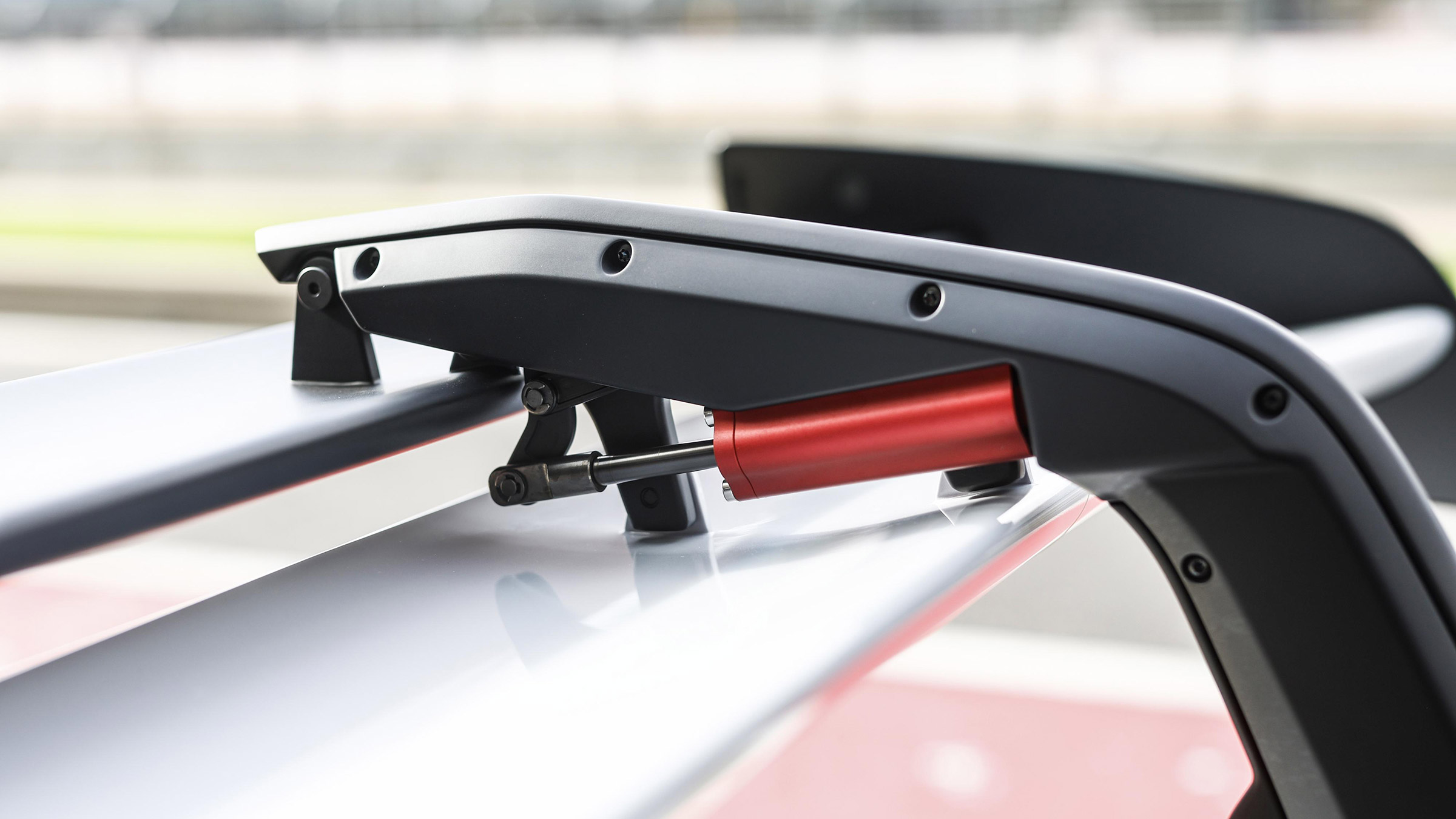 Porsche 911 GT3 RS 2022 – rear wing