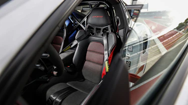 Porsche 911 GT3 RS 2022 – seats