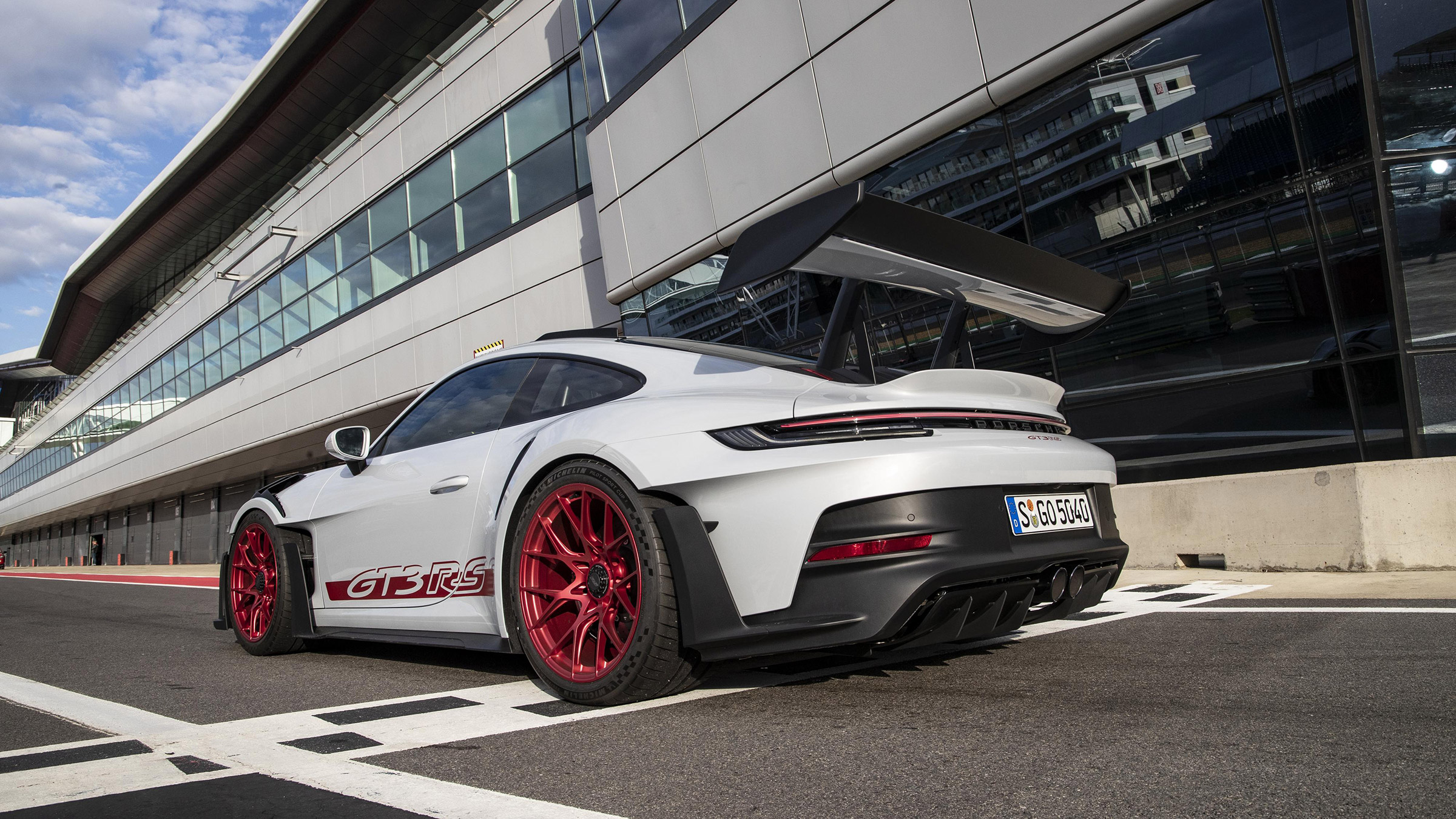 Porsche 911 GT3 RS 2022 – rear