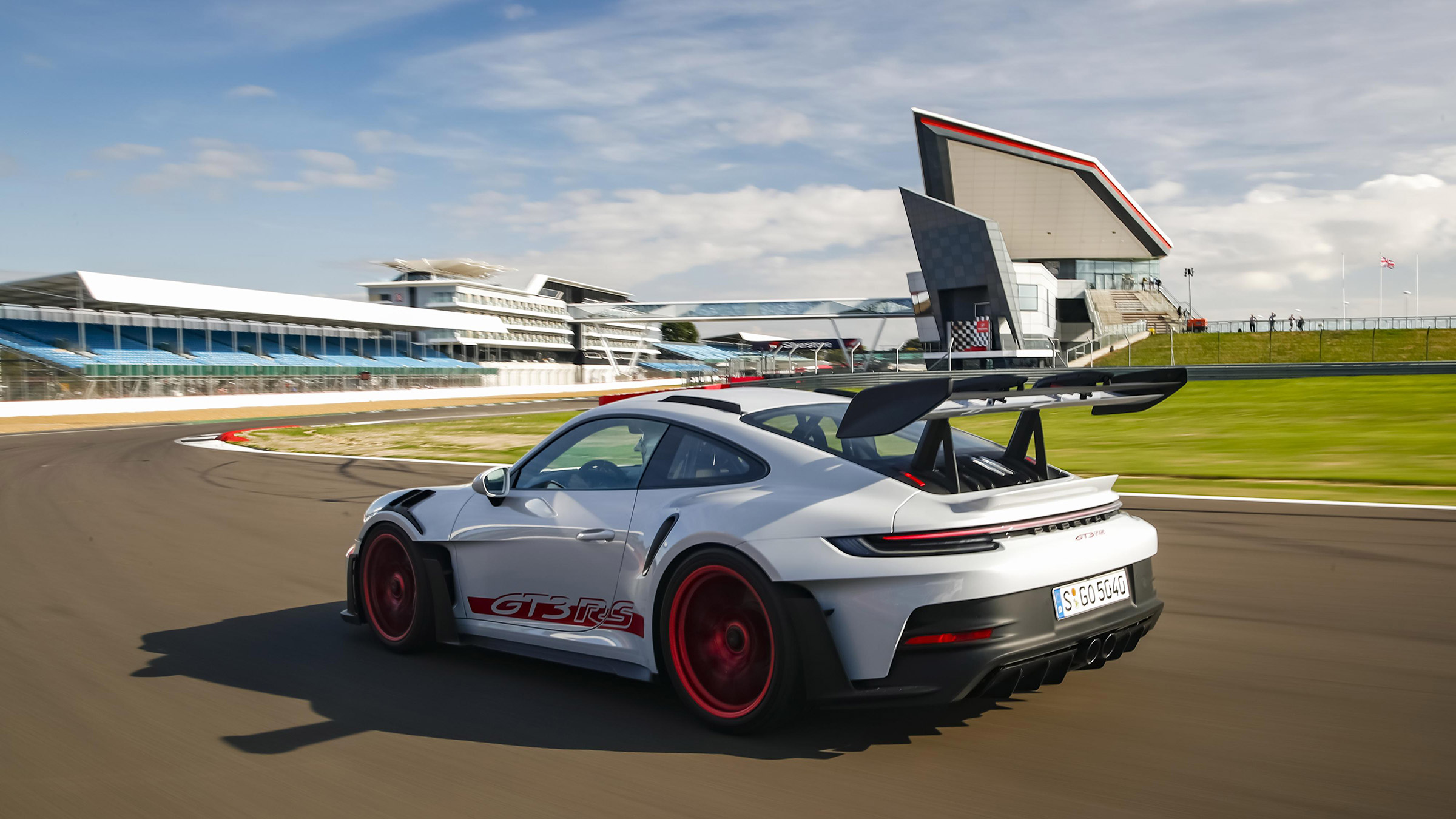 Porsche 911 GT3 RS 2022 – rear
