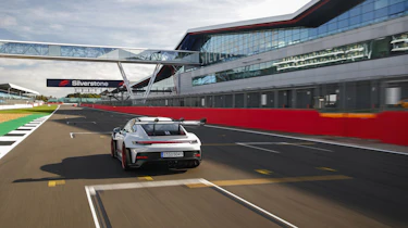 Porsche 911 GT3 RS 2022 – rear