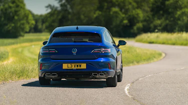 Volkswagen Arteon R Shooting Brake – rear