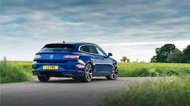 Volkswagen Arteon R Shooting Brake – rear static