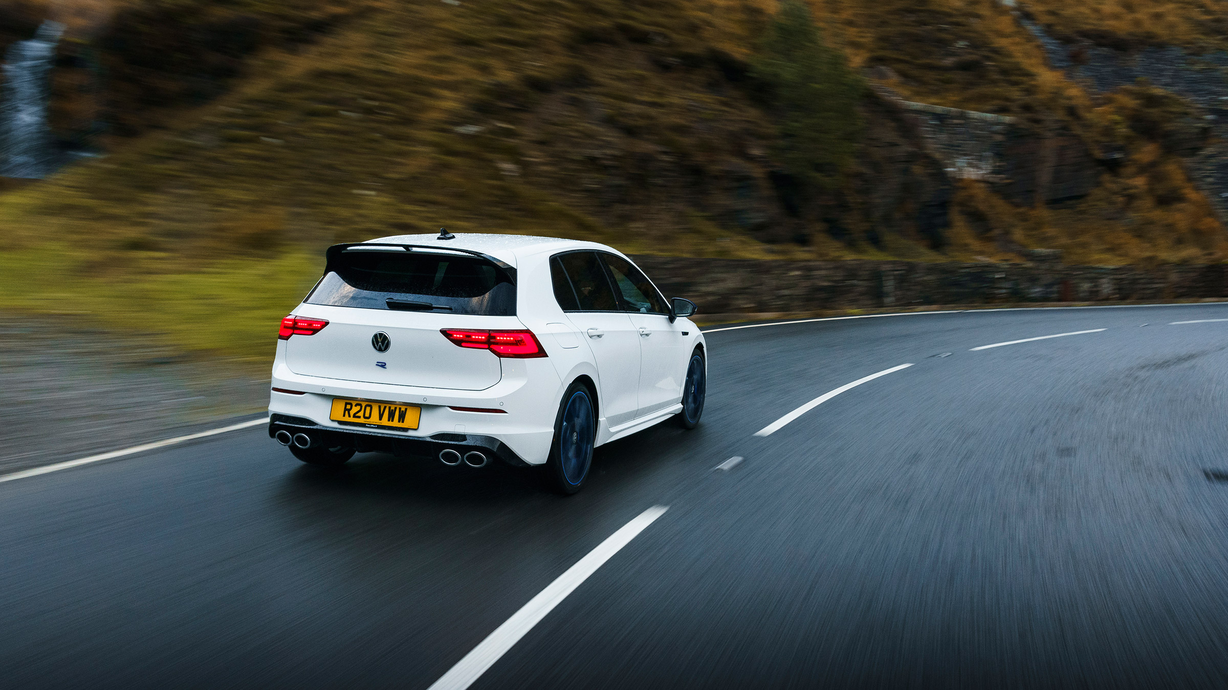 Volkswagen Golf R 20 Years – white rear tracking