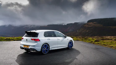 Volkswagen Golf R 20 Years – white rear static