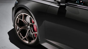 Audi RS6 Performance – studio wheels