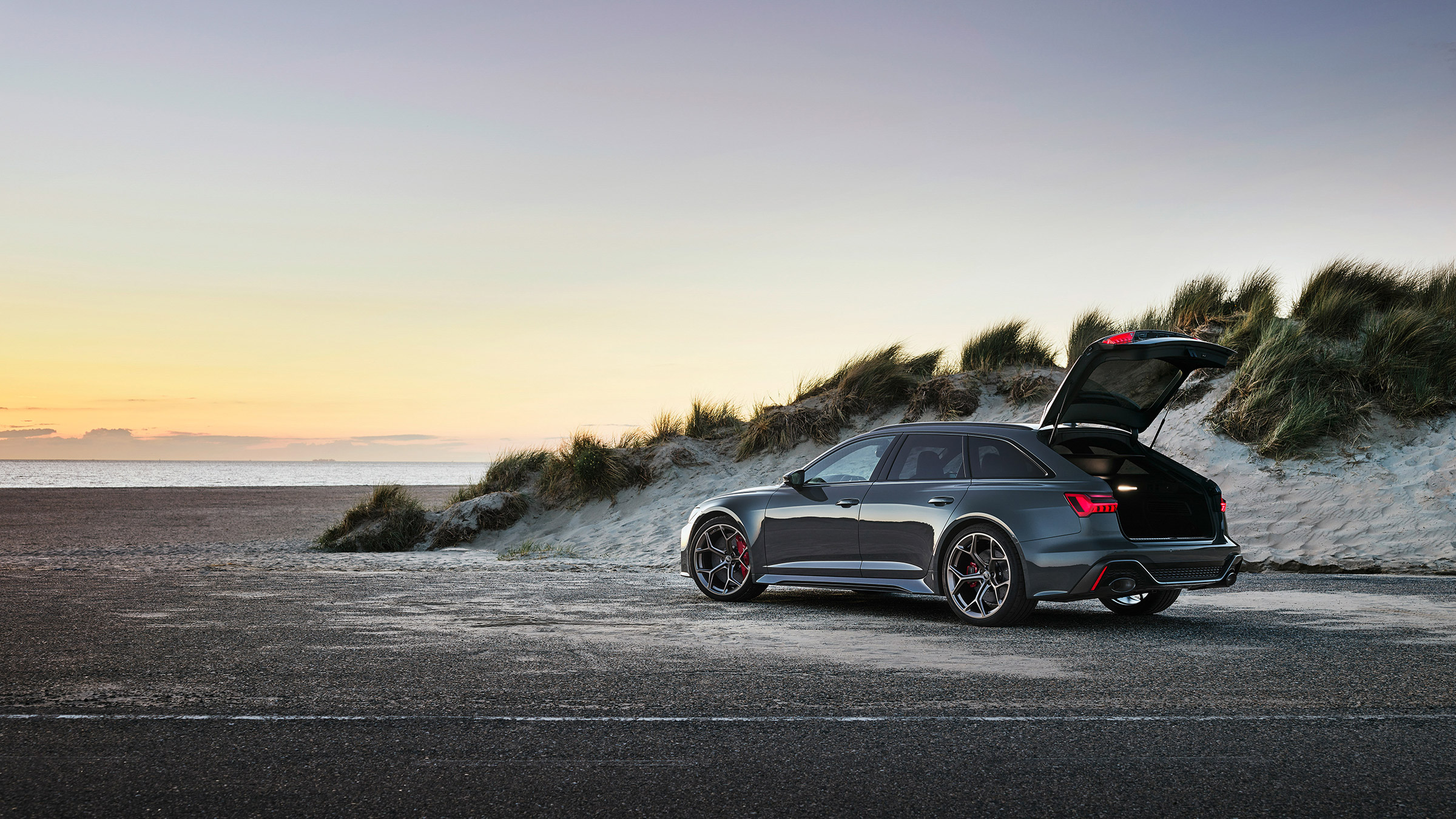 Audi RS6 Performance – rear quarter