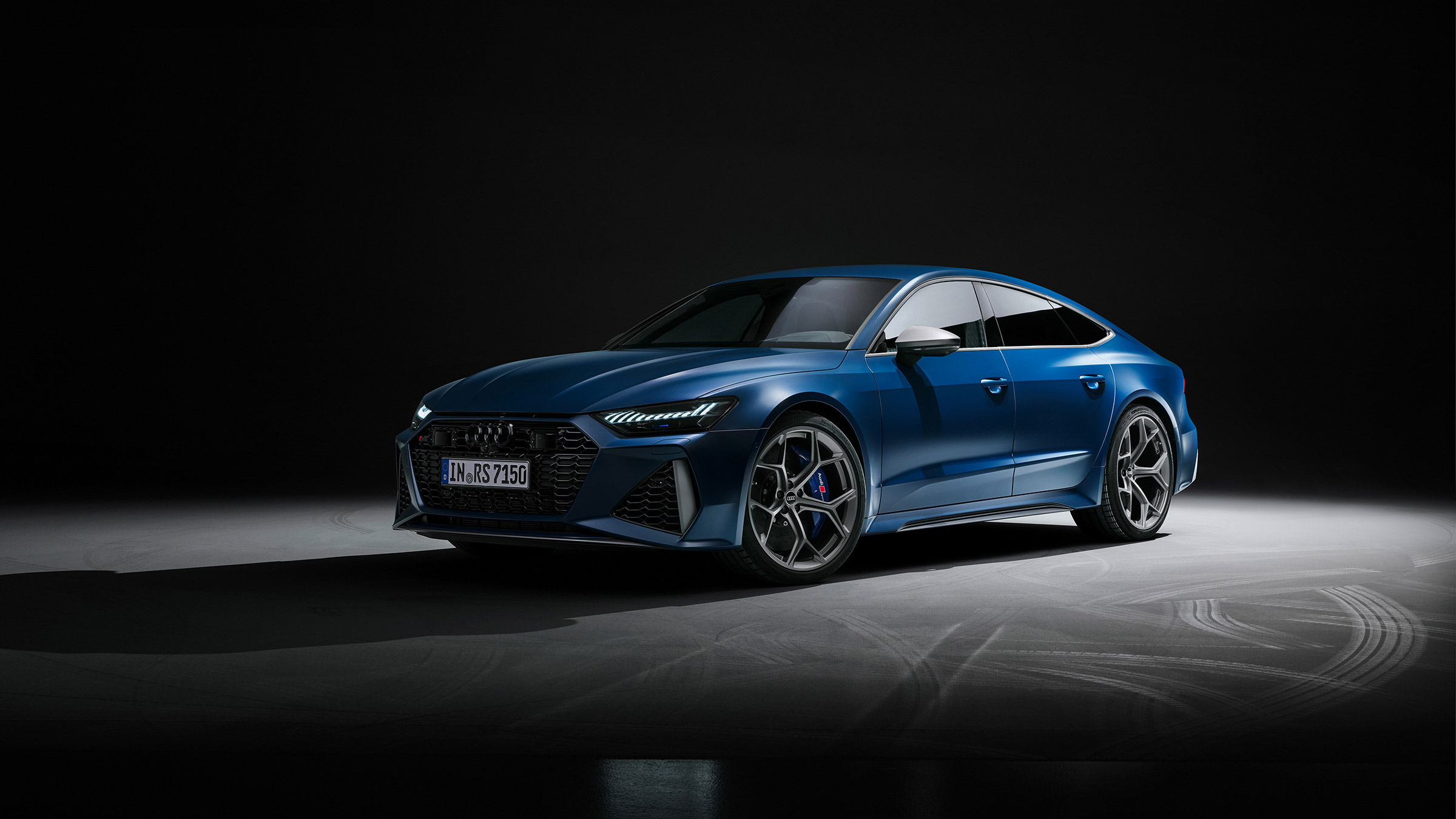 Audi RS7 Performance ��� studio front quarter