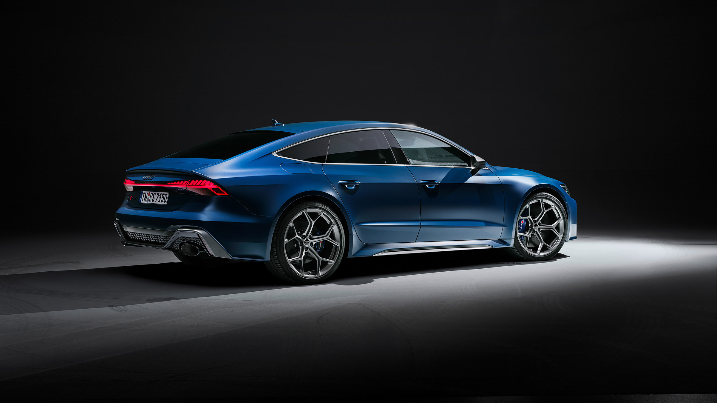 Audi RS7 Performance – studio rear