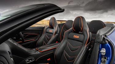 Aston Martin DBS Volante – seats