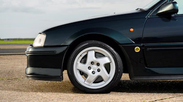 Lotus Carlton – wheel