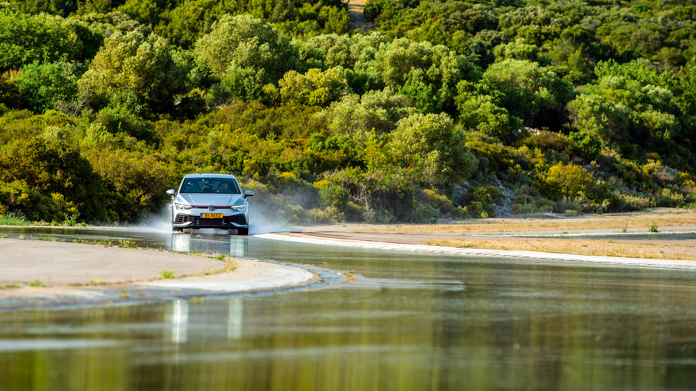 evo 2022 tyre test – wet cornering 