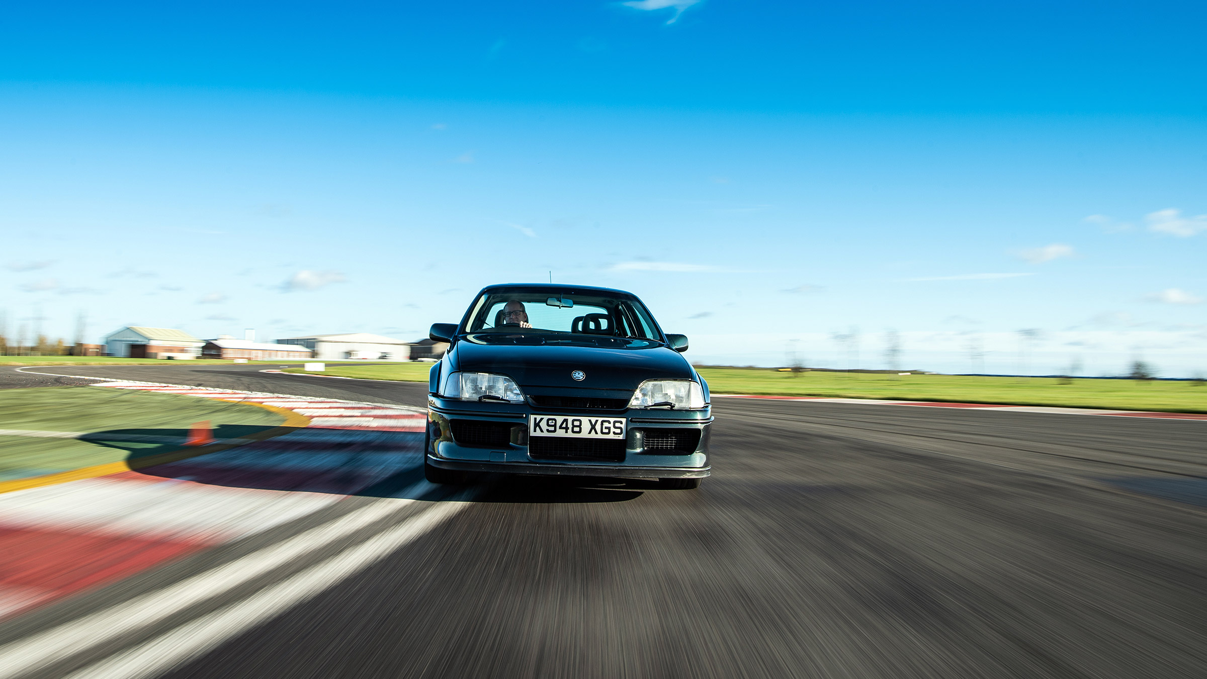 Lotus Carlton – nose