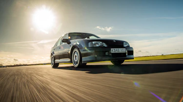 Lotus Carlton – low tracking
