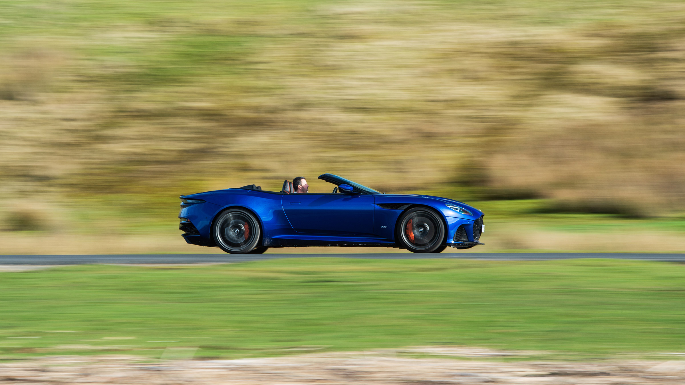 Aston Martin DBS Volante – side