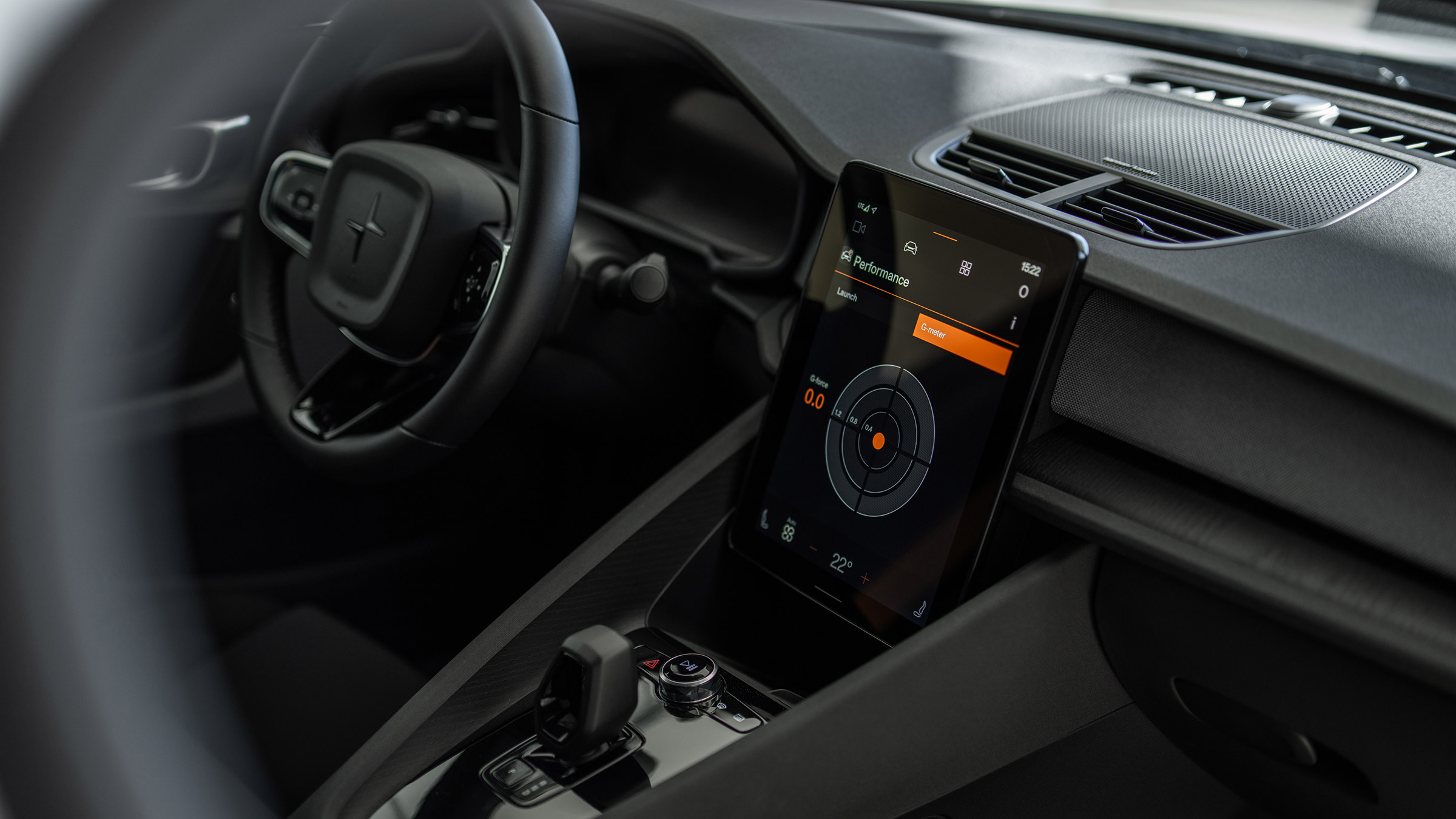 Polestar 2 BST 270 – cabin