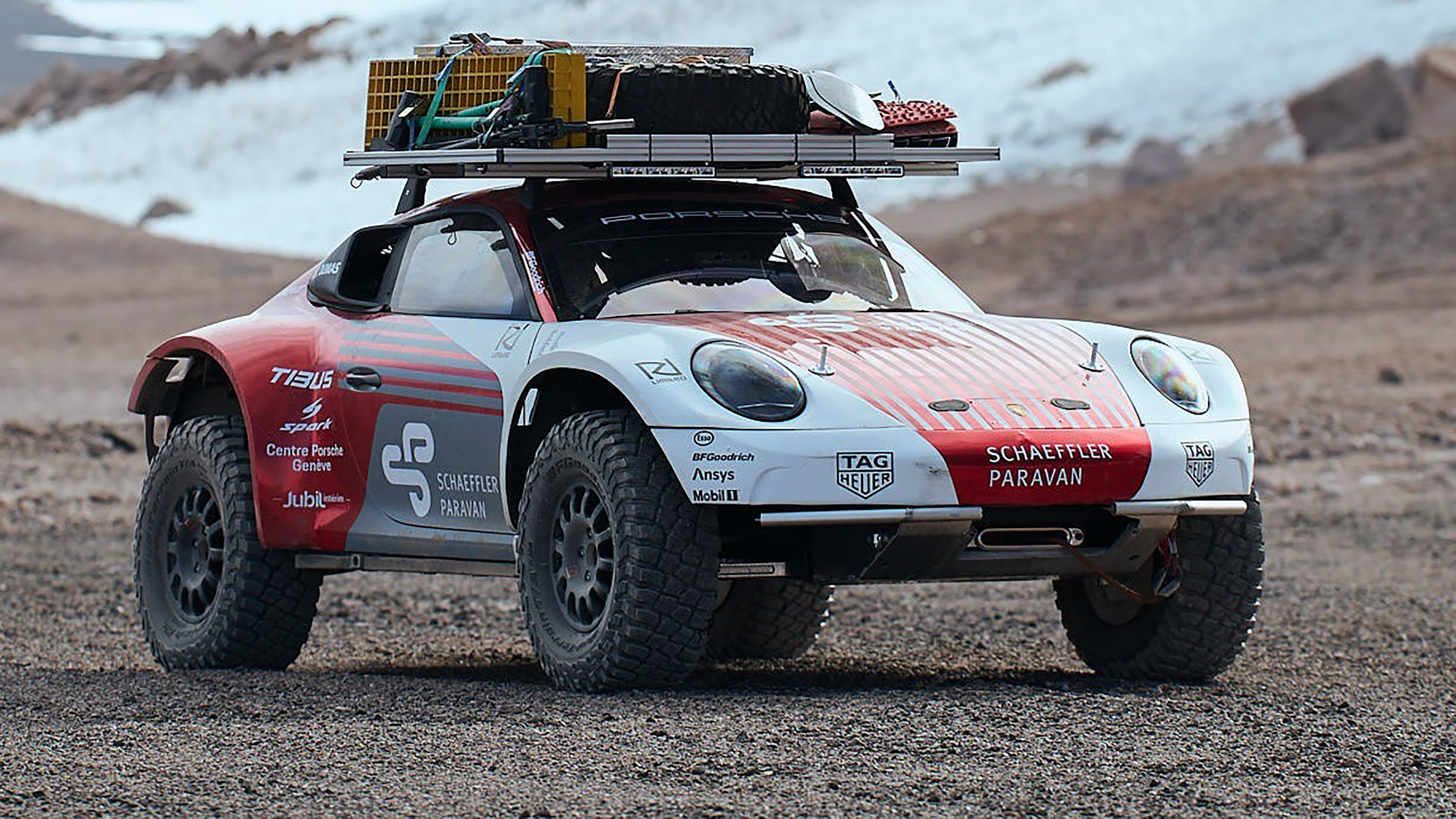 Dakar inspired Porsche 911