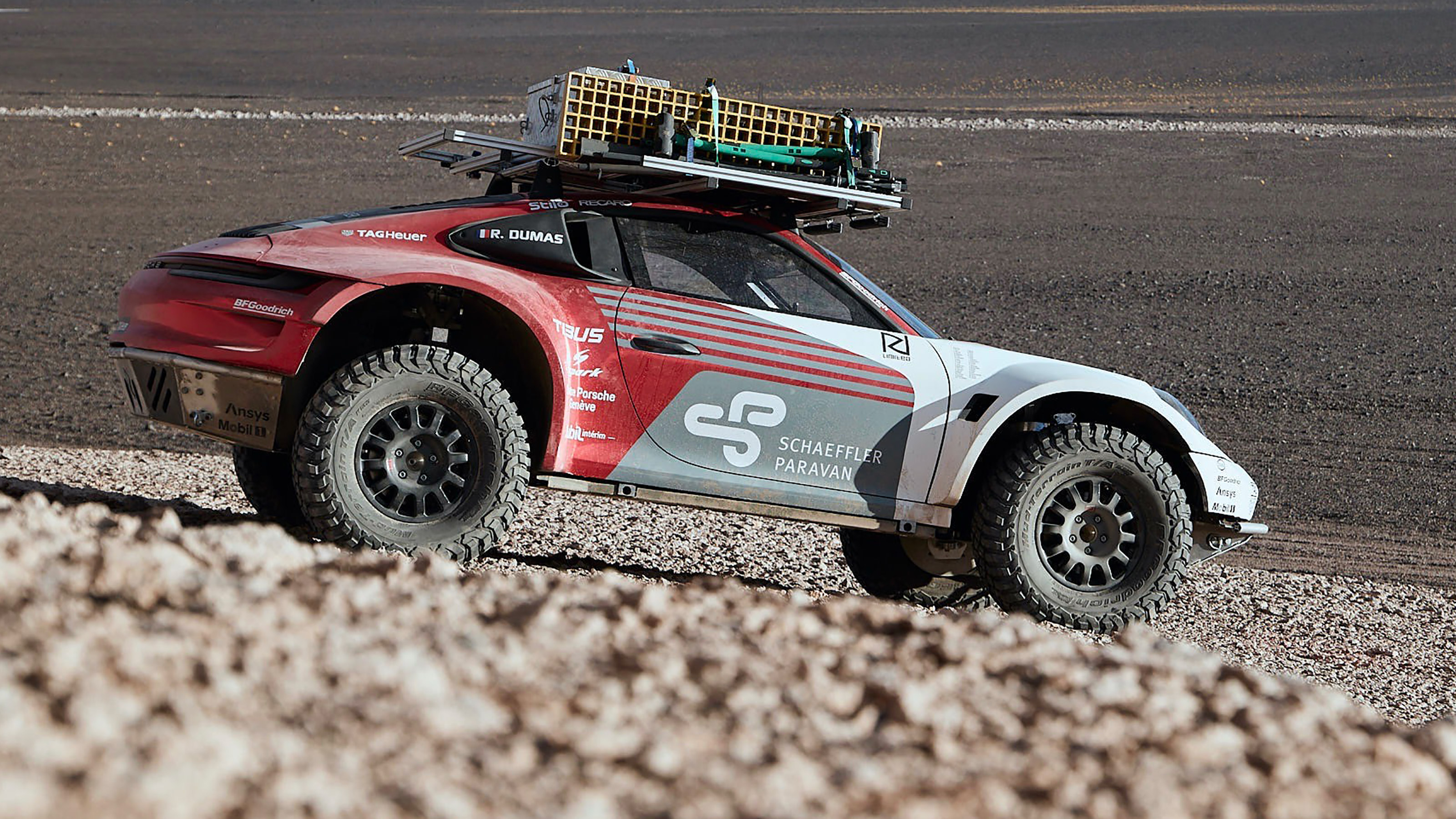 Dakar inspired Porsche 911
