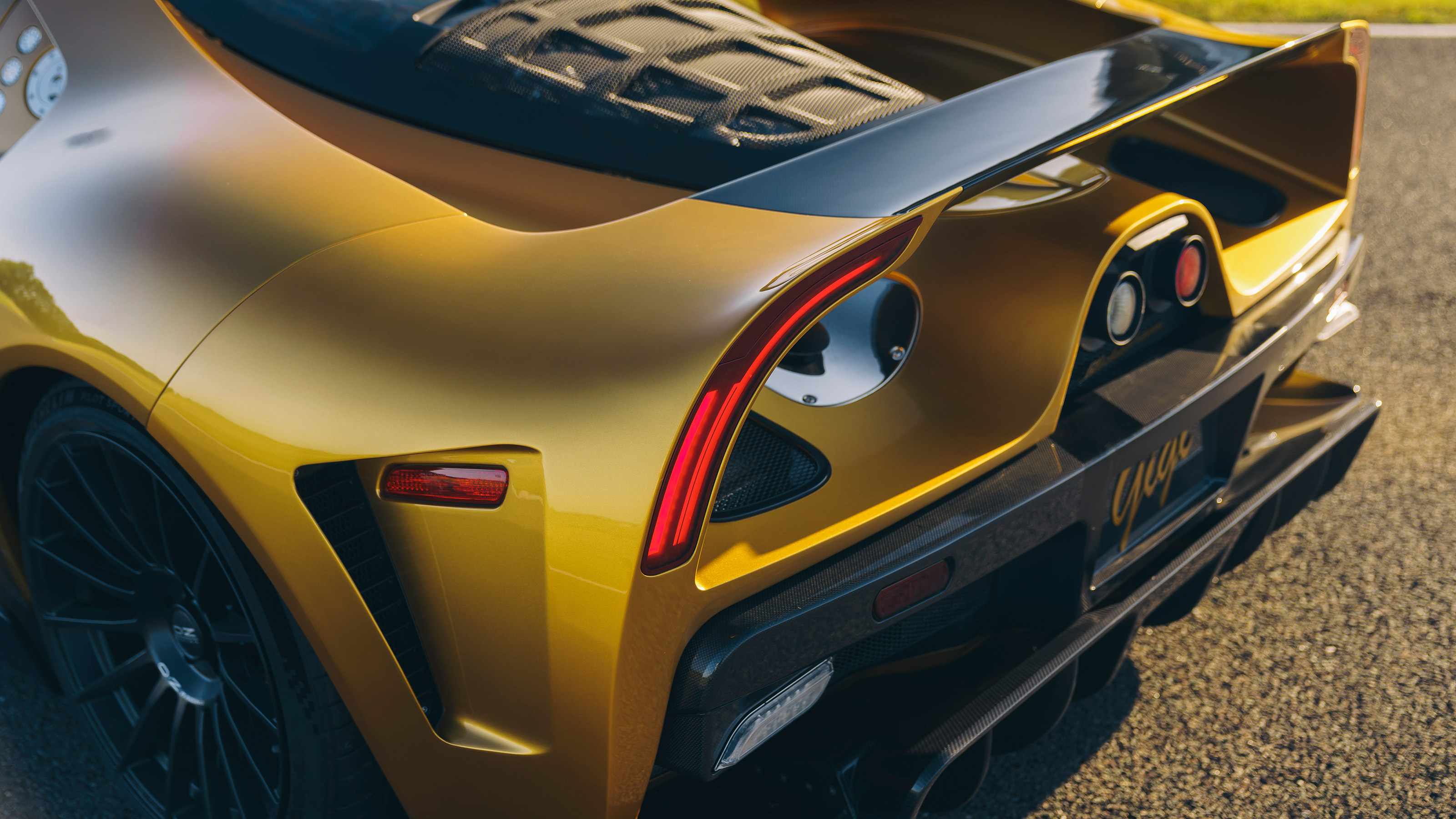 Glickenhaus SCG 004S