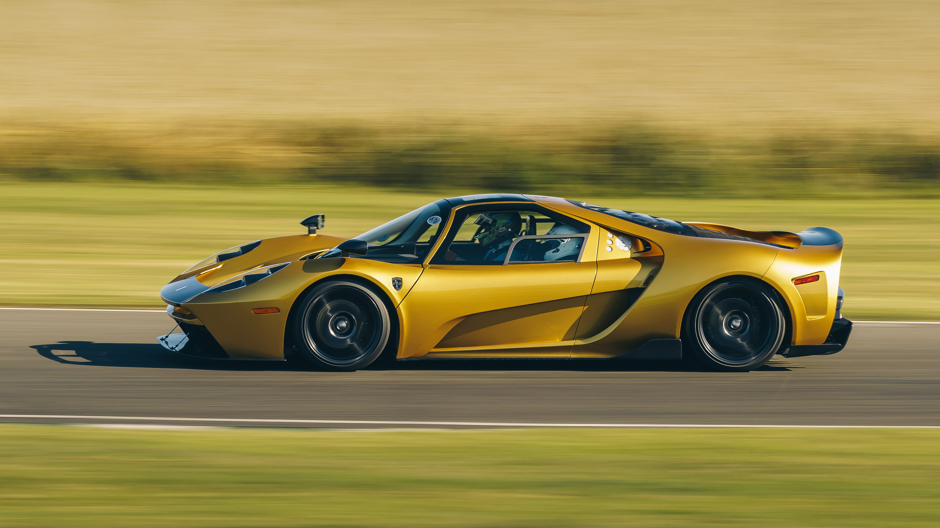 Glickenhaus SCG 004S