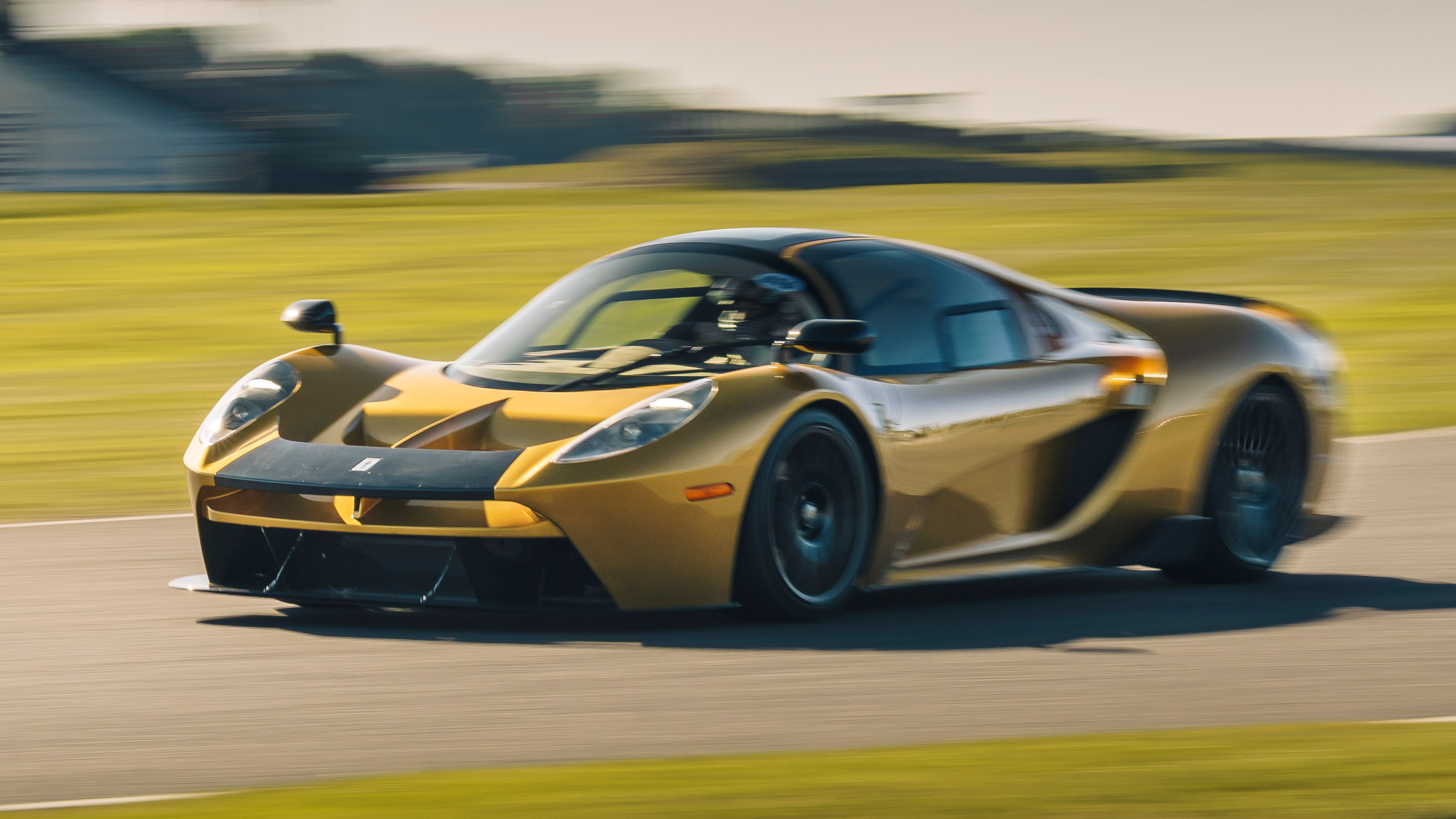 Glickenhaus SCG 004S