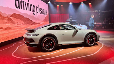Porsche 911 Dakar live – green