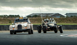 Morgan Plus Four CX-T v Ariel Nomad