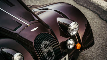 Morgan Plus Six – nose