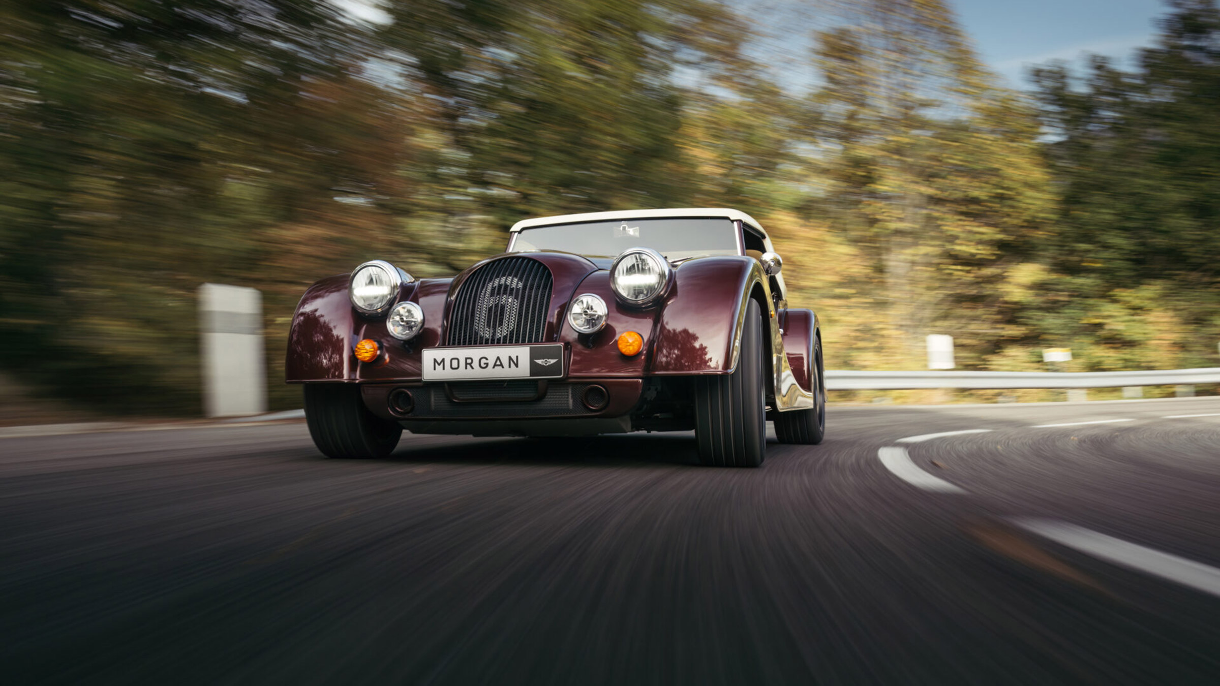 Morgan Plus Six – low tracking
