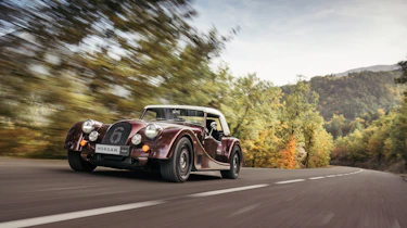 Morgan Plus Six – front tracking