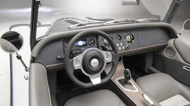 Morgan Plus Four – cabin