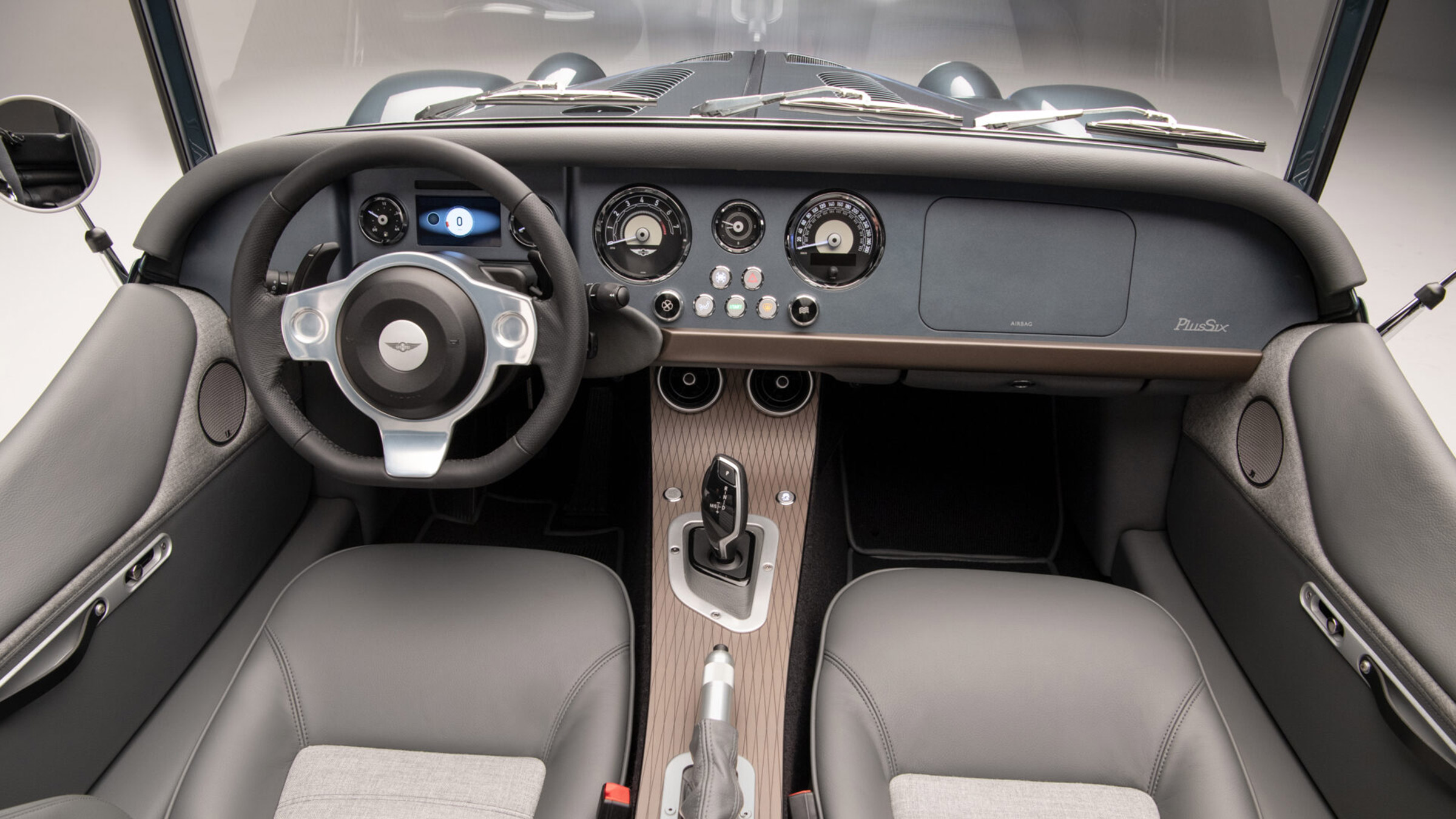 Morgan Plus Four – dash
