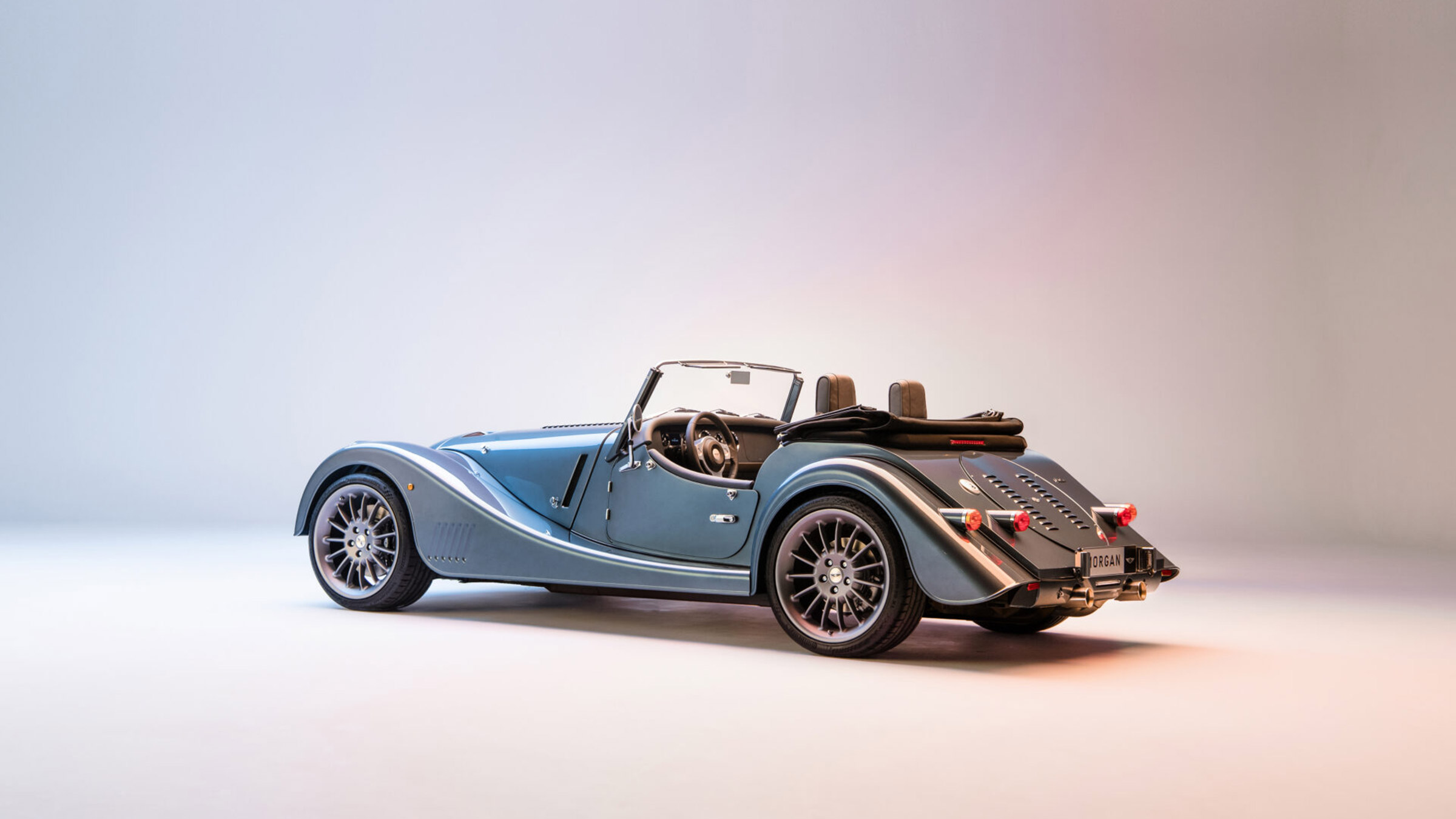 Morgan Plus Six – rear 