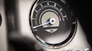 Morgan Plus Four – dial