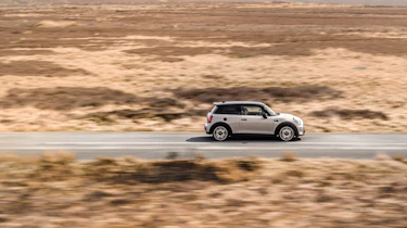 Mini Cooper S 2022 – pan