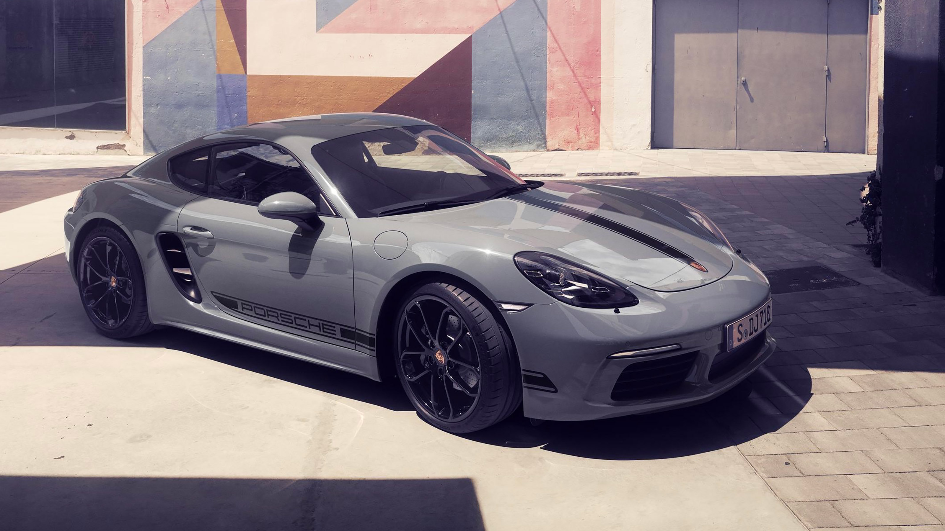 Porsche 718 Style Edition