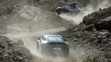 Porsche 911 Dakar teaser