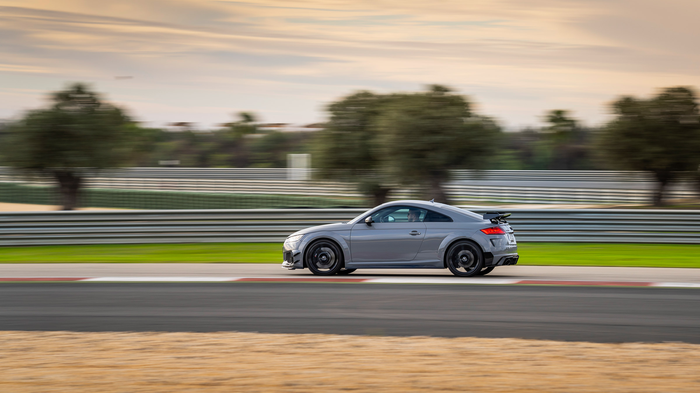 Audi TT RS Edition – pan