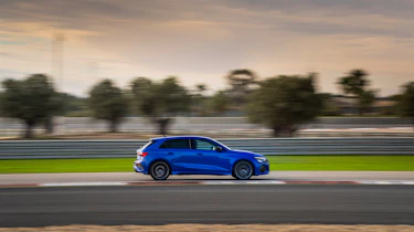 Audi RS3 Performance – side
