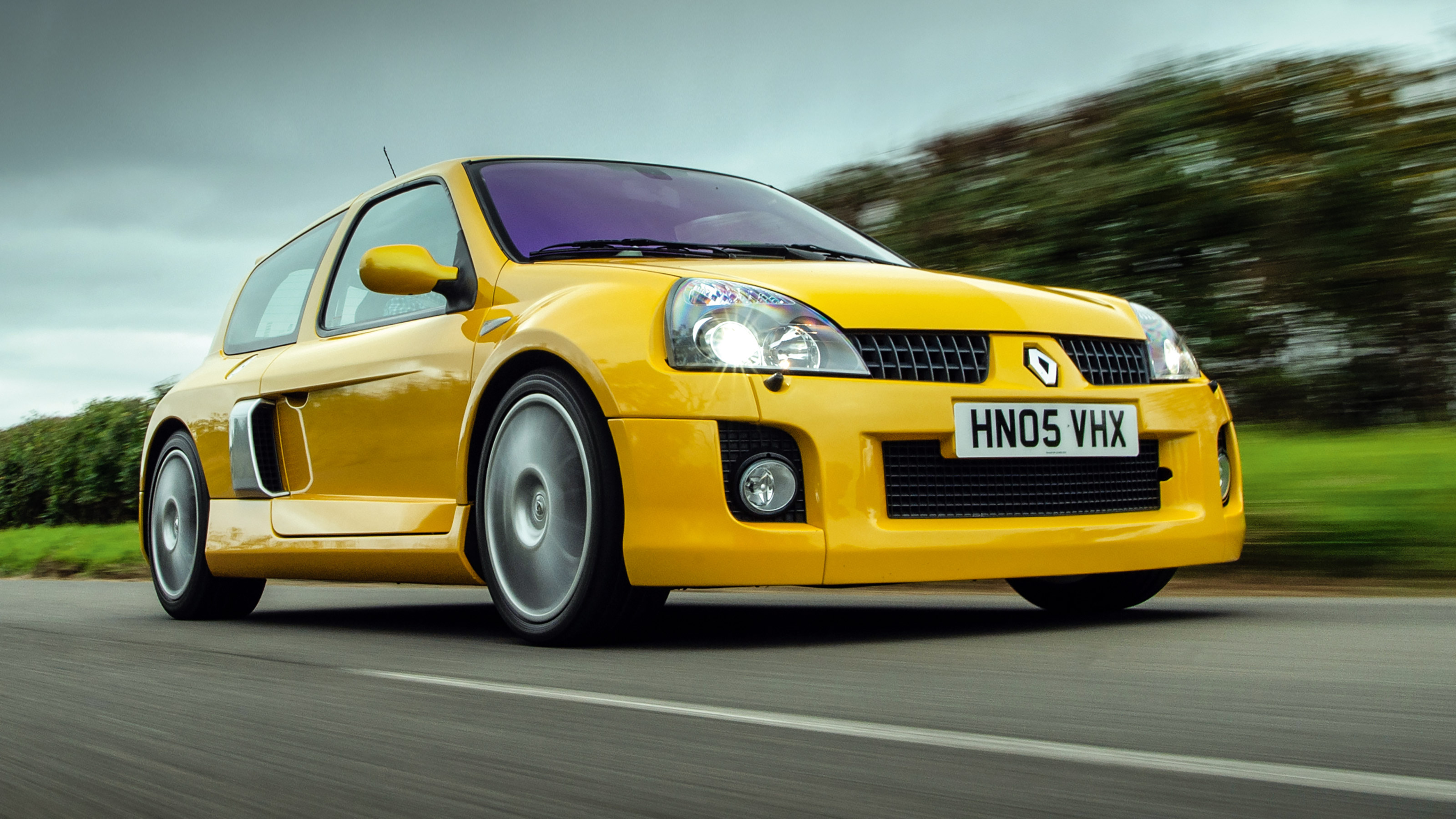 Renault Clio V6