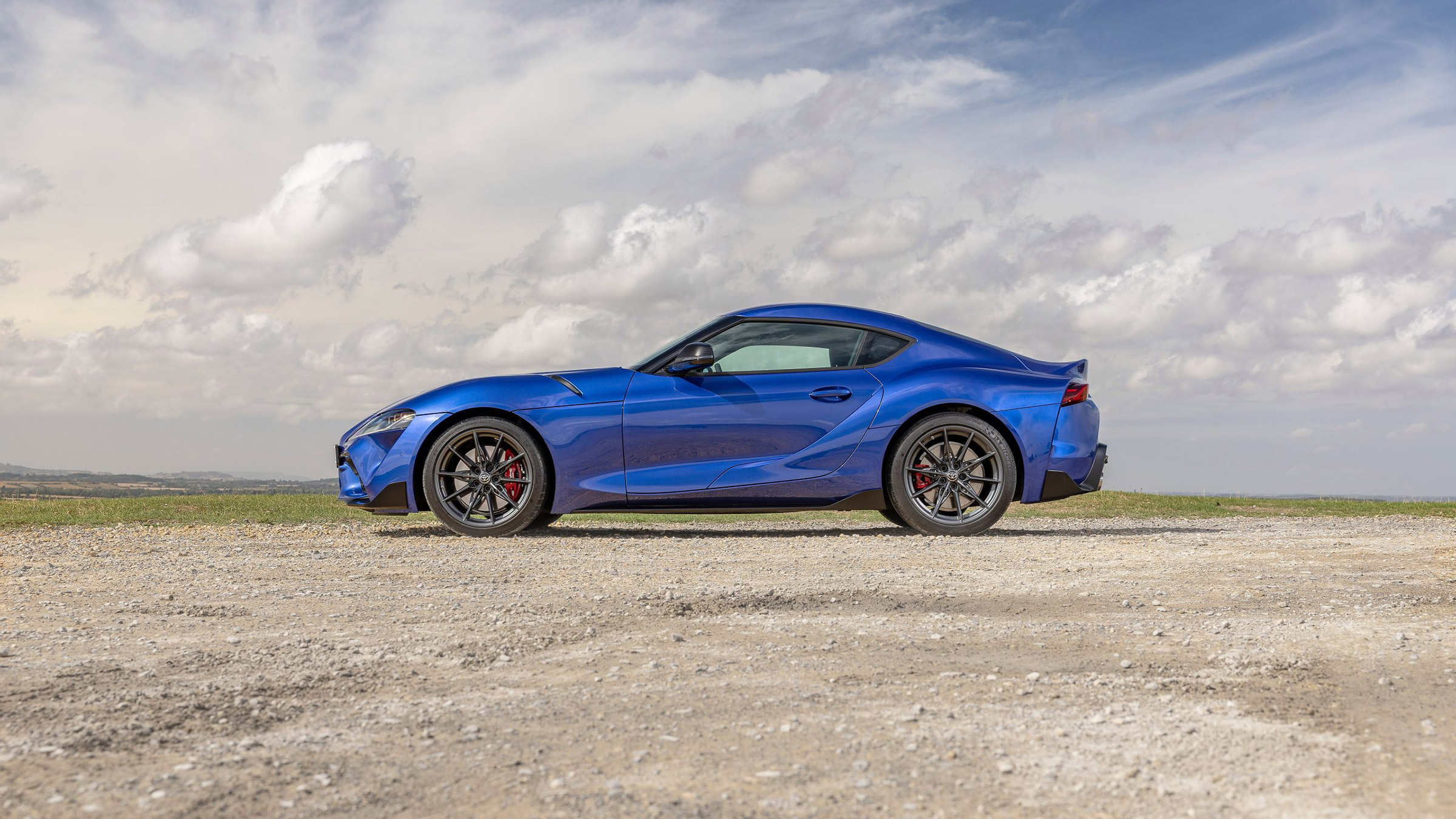 Toyota GR Supra 6MT – UK side