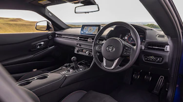 Toyota GR Supra 6MT – UK cabin