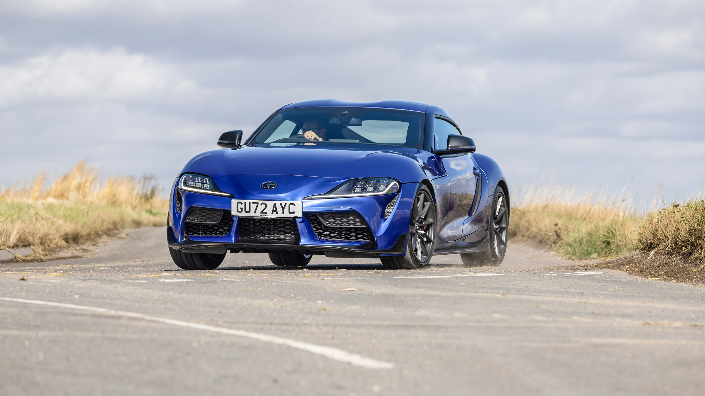 Toyota GR Supra 6MT – UK front action 