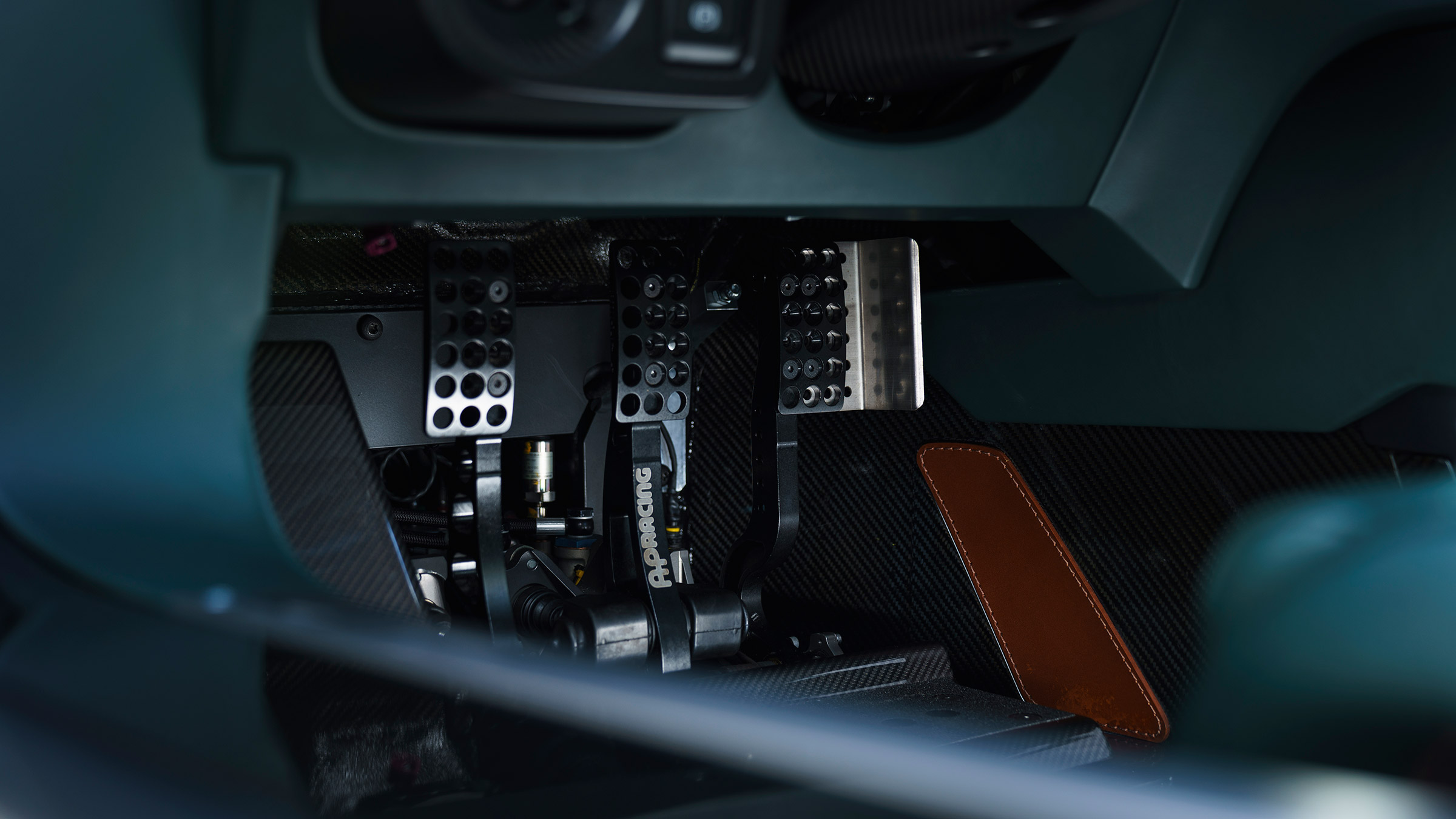 Aston Martin Victor – pedal box