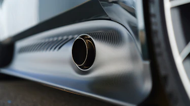 Aston Martin Victor – exhaust pipe