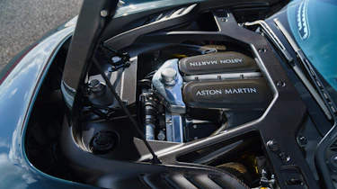 Aston Martin Victor – engine 1