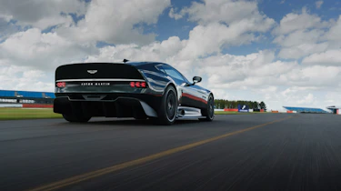 Aston Martin Victor – rear tracking